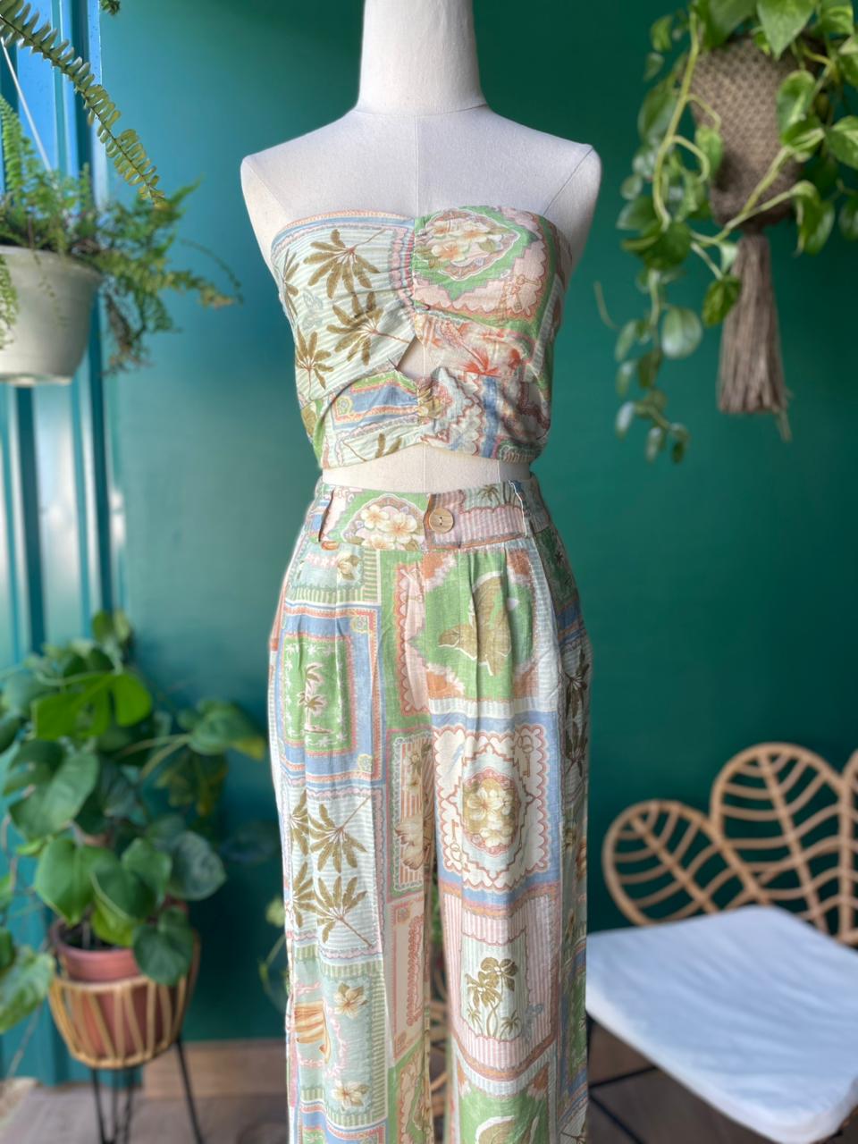 Set Caribe, pantalon y blusa.