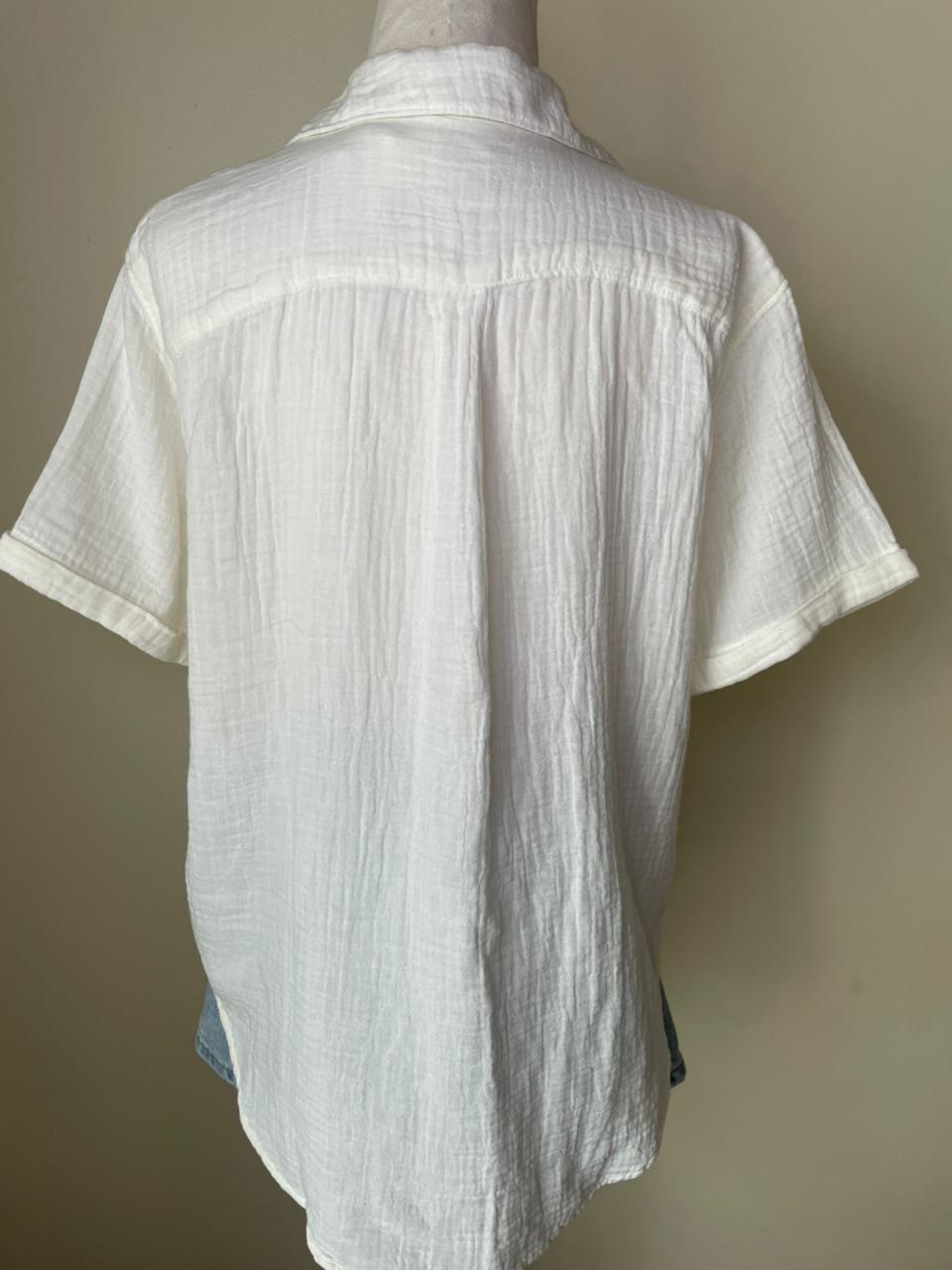 Camisa Levis  Botones  Blanca
