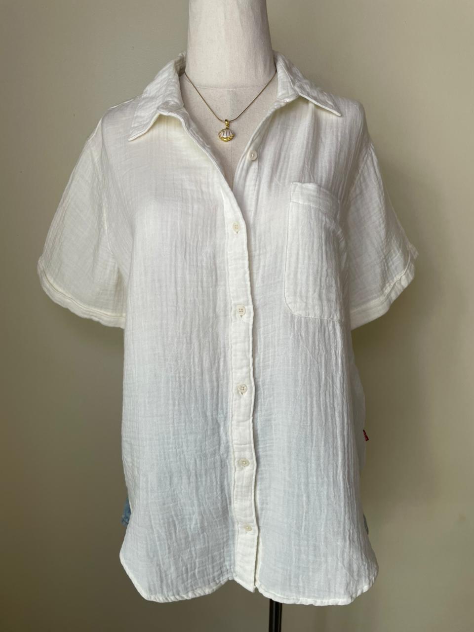Camisa Levis  Botones  Blanca
