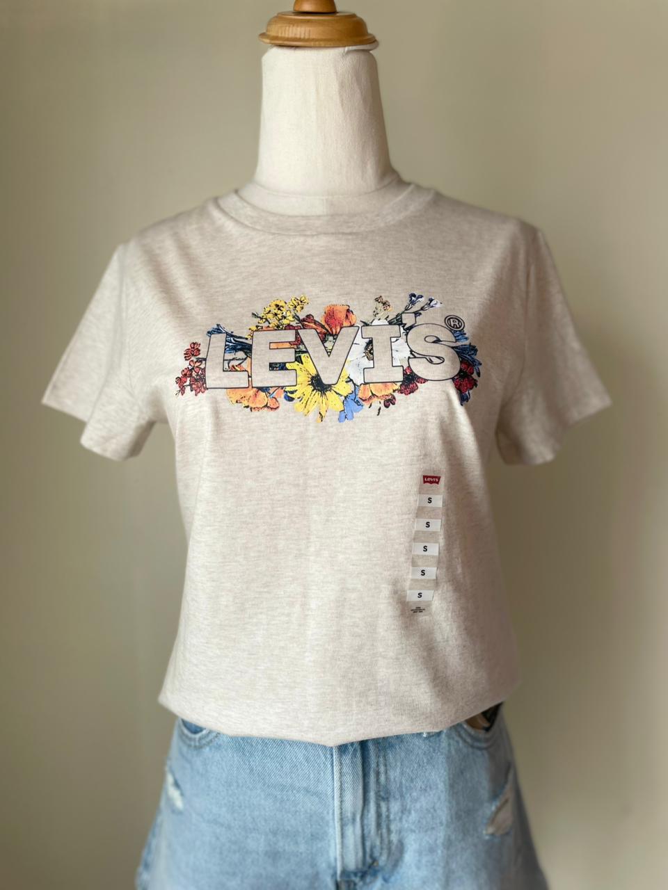 Camiseta Levis Logo Flores