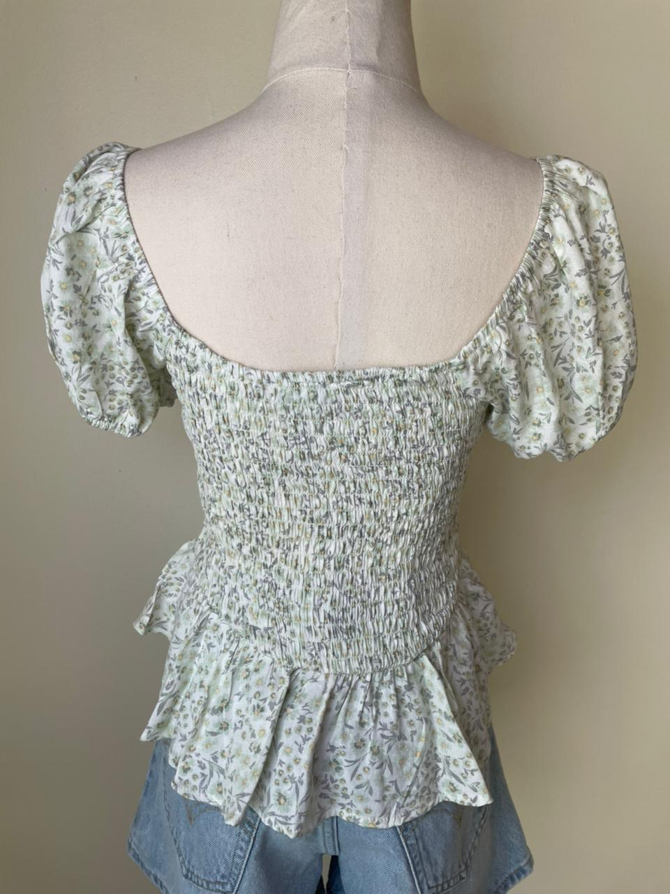 Blusa Meadow Bloom