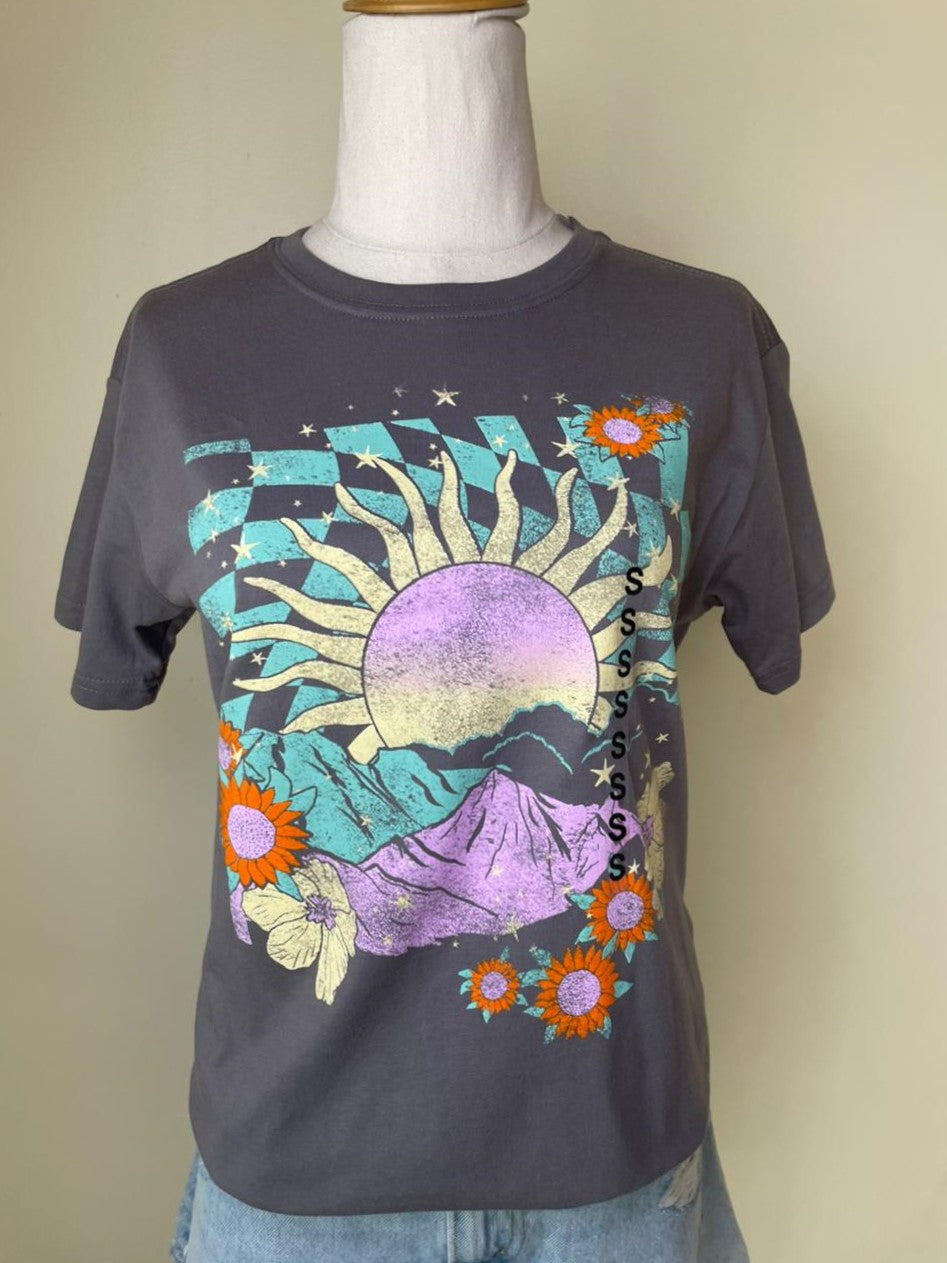 Camiseta Mighty Fine Sun