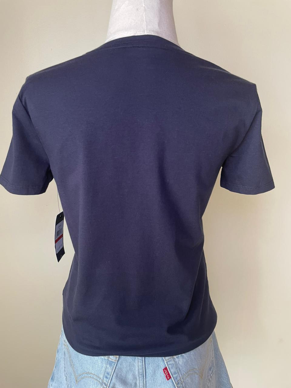Camiseta Tommy Hilfiger Azul logo corazón